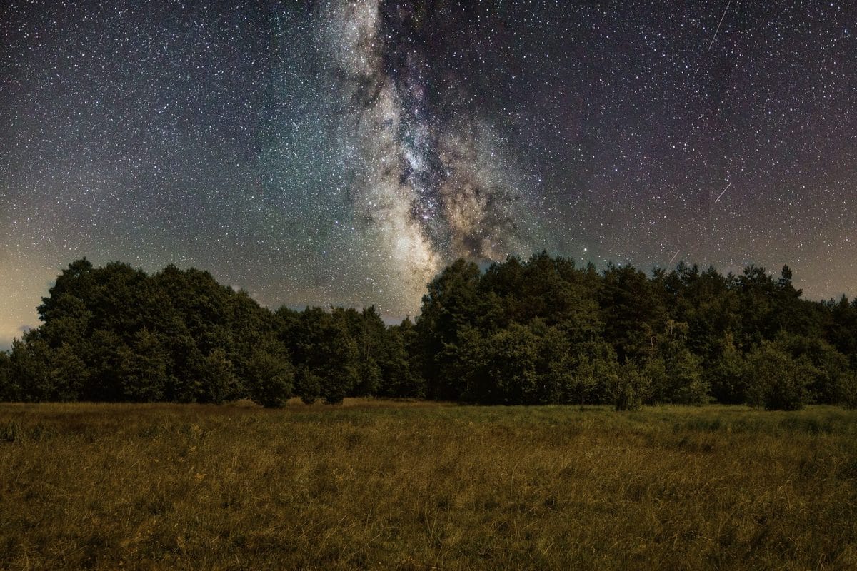 Stargazing in Britain, October 2026: Where to Go and Which Nights to Pick