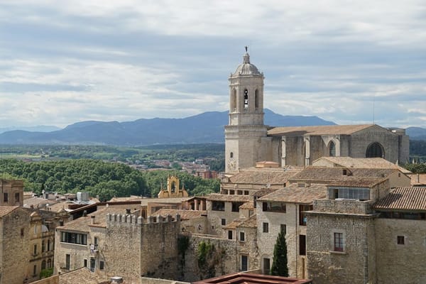 Girona instead of Barcelona: Catalonia without the crush