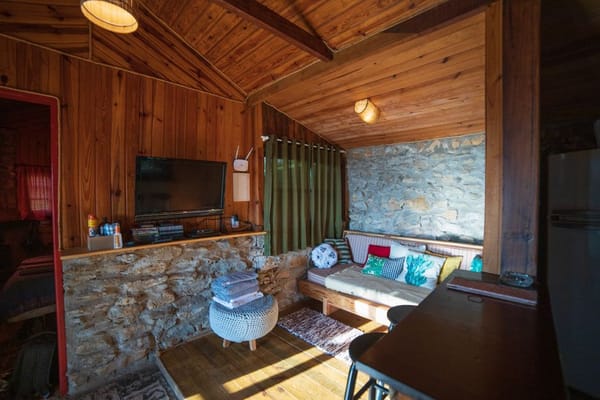 Cottage or hotel: which to choose, and when